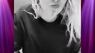 shaking my juicy ass in tight boyfriend clothes