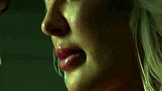 Big Ass Slut Pulls Stud for Home Alone Pussy Fuck