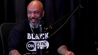 morena safada strips see-through showing tits pussy who sits leticia braga?