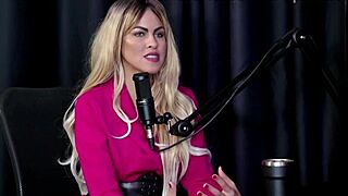 safada shows off her blowjob with tits sucked after plug slips into ass and she pees for client's jerk off