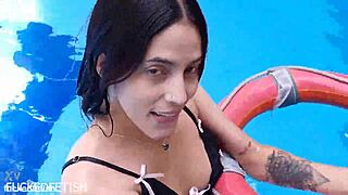 Helen Star's Holiday Naked Oral Seduction Hints