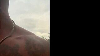 gostosa gozada ao nascer do sol na praia