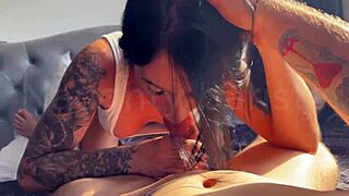 Hey ex you want this pussy again? I spread wide every time you call!