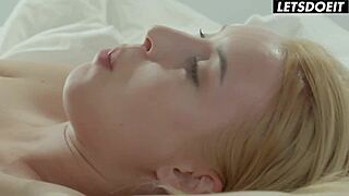 Blonde ukrainian amaris wakes for sensual morning spooning with monster cock