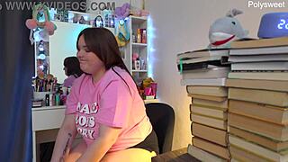 Russian actress captures solo backstage footage