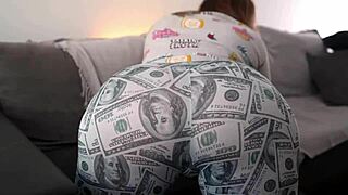 i can't resist riding my best friend's curvy girl in leggings for creampie