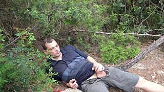 Spanish fuck doll Aixmen la Cubana rides cock wildly in forest car