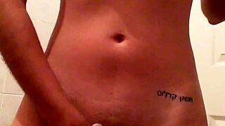 Chava Poblana's Secret Masturbation Unfolds In Passionate Fingering Climax