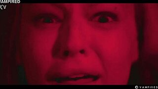 Octavia Red mesmerizes Sofia Rivers for vampire pussy feast