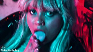 morrigan stuffs latex pantyhose into her wet pussy for foot fetish fun