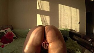 Plump Milf Bathes Shaking Big Ass Doggy with Toys