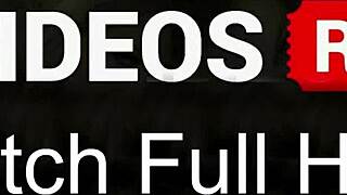 Skinny teen wets jeans with public pee flash in crowded shopping mall