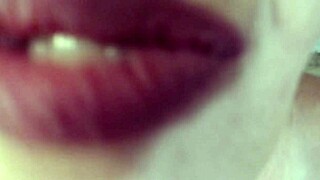 hey, she kicked out her bf so stay the night and roleplay this dirty fantasy