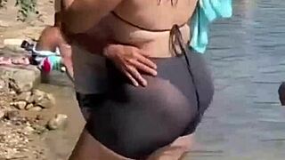 Curvy attractive woman casual meetup