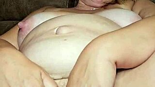 THICK preggo milf SQUIRTS wildly from her massive pussy