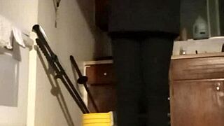 wanna workout to this pumping music with me?