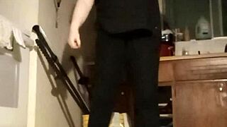 wanna workout to this pumping music with me?