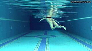 I feel so shy swimming with lady dee the cute czech girl