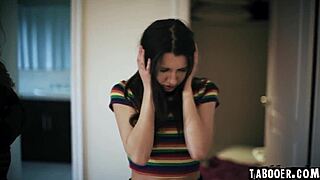 Gizelle Blanco Secretly Watches Maya Woulfe and Hazel Moore's Steamy Lesbian Tribbing!