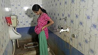 Mind-Blowing Desi Blowjob Ignites Hard Bathroom Pounding!