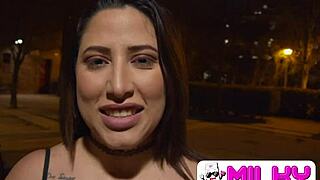 venezuelan big ass slut caught dickflashing sucks cock in park