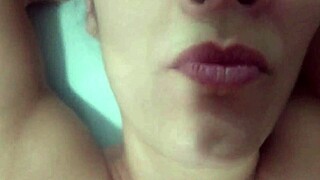 madura tatuada ama meter pauzão do novinho e foder gostoso demais