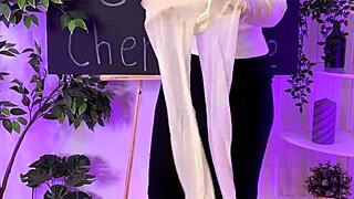 check out minimi diamante's sexy nylon pantyhose in the club