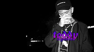 Gym white girl pulses to Lil Peep's legendary beats intriguingly