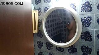 Hidden Cam Voyeur Big Ass Curvy Babe Shower Spy
