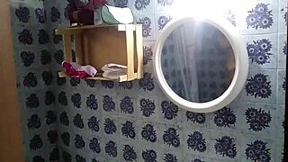 Hidden Cam Voyeur Big Ass Curvy Babe Shower Spy