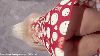 Horny Latina Blonde's Curvy Big Ass and Hot Hairy Pussy in Tight Dress