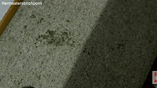 kiwi milf tries pissing high like a guy but splashes everywhere in epic fail