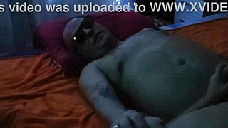 Sexy teen fingers pussy in homemade mutual masturbation session