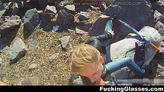 glasses teen, wanna fuck me casual on the beach till cumshot?