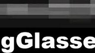 glasses teen, wanna fuck me casual on the beach till cumshot?