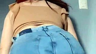 Rabuda shakes huge ass in tight lingerie rebolando