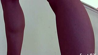 hey check my barefoot toes pumping feet in steamy fetish fun