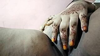 hey, ever seen a sexy indian girl's hot pussy up close like this?