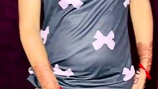 Desi bride sneaks dildo into shaved pussy for secret solo cum