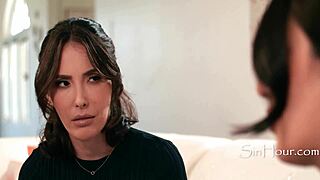 HUGE ARAB TITS PETITE LESBIAN KISSING IN SOCKS