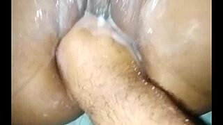 oh god this huge fisting insertion feels insane im shakin