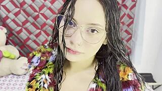 Innocent-faced Colombian kitty dj debuts in raw porno casting interview