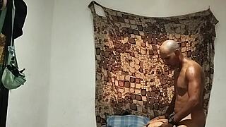 padrastro rams step slut's ass while she's on video call with boyfriend swallows load