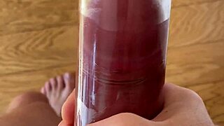 i'm pumpin my penis so hard in the kitchen it feels amazin