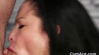 Horny Babe SWALLOWS MASSIVE CUM LOAD FACIAL!