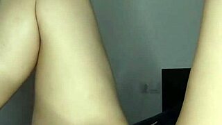 amysexxxjuguetona heats camera stripping to wet pussy masturbation