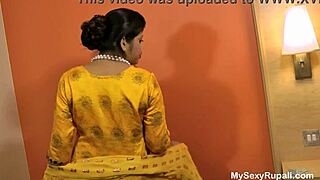 Indian babe Rupali toys shaved pussy to wet squirting climax