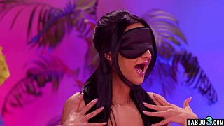 Ebony Alexis Tae Strapon Fucks Eliza Ibarra and Charlotte Sins