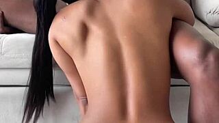 Amateur babe deepthroats big cock in homemade fun