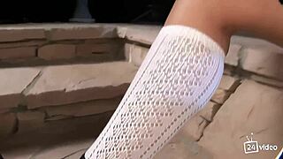 bree olson masturbating and fingering herself